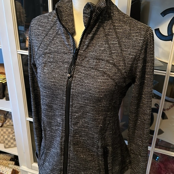 Lululemon Define Jacket - Picture 2 of 10
